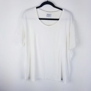 Columbia plus size off white short sleeve tshirt